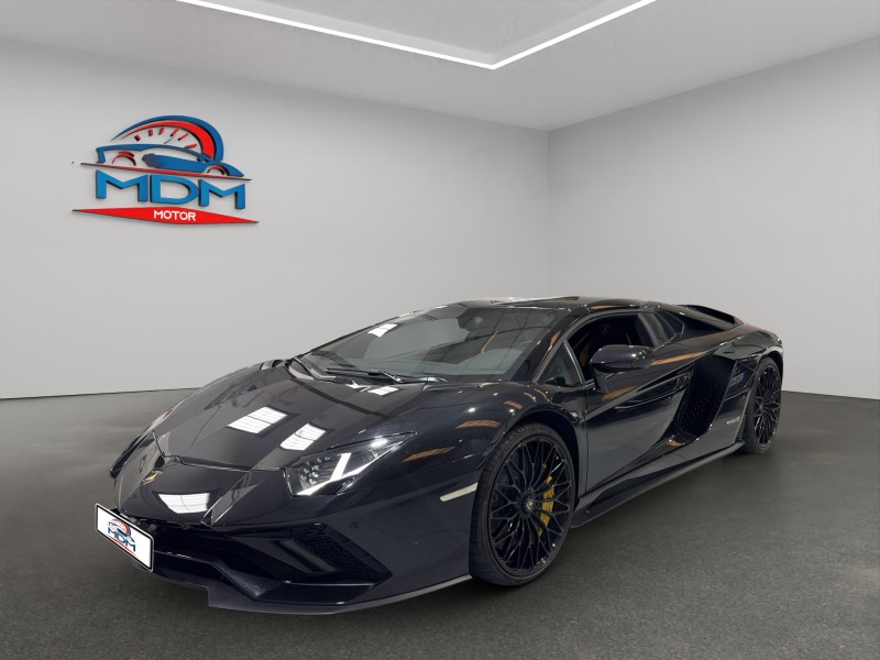 Lamborghini Aventador